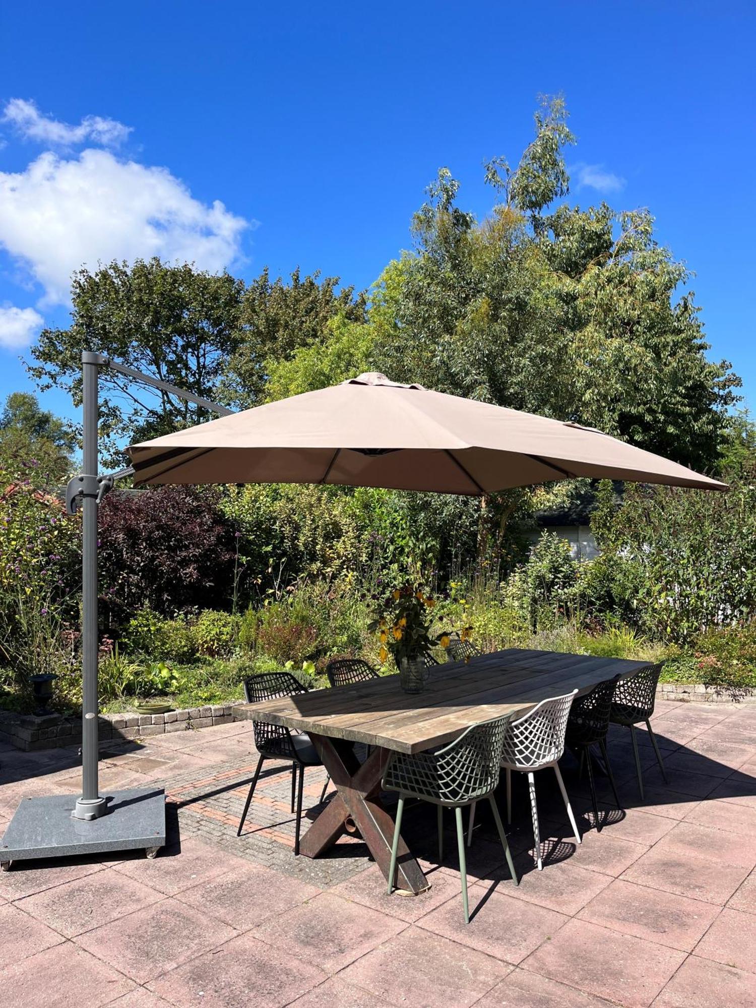 Cosy Vacation Home With Large Fenced Garden เบรานิซเซอ ภายนอก รูปภาพ